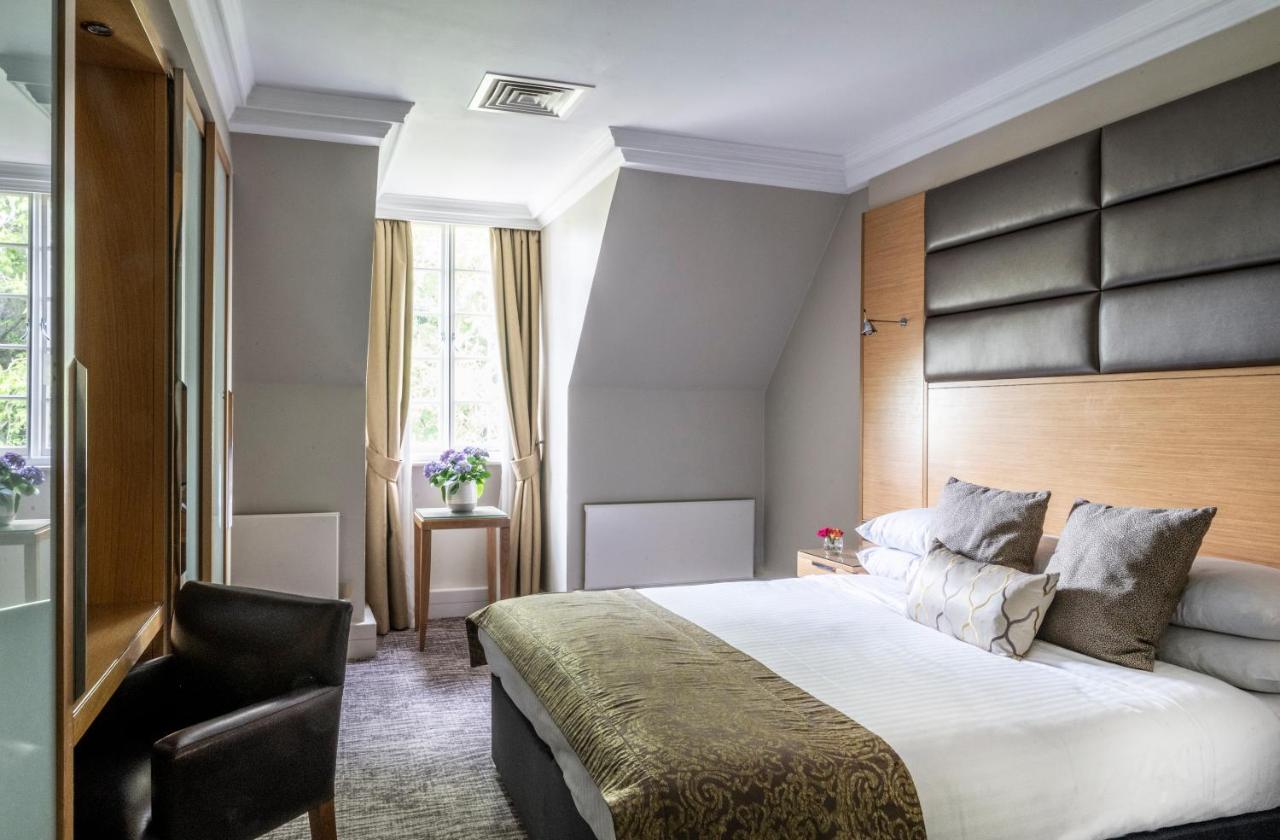 Woodlands Park Hotel Cobham  Εξωτερικό φωτογραφία