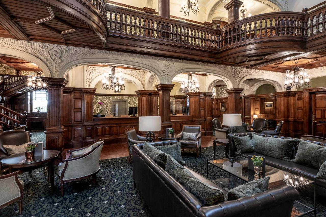 Woodlands Park Hotel Cobham  Εξωτερικό φωτογραφία