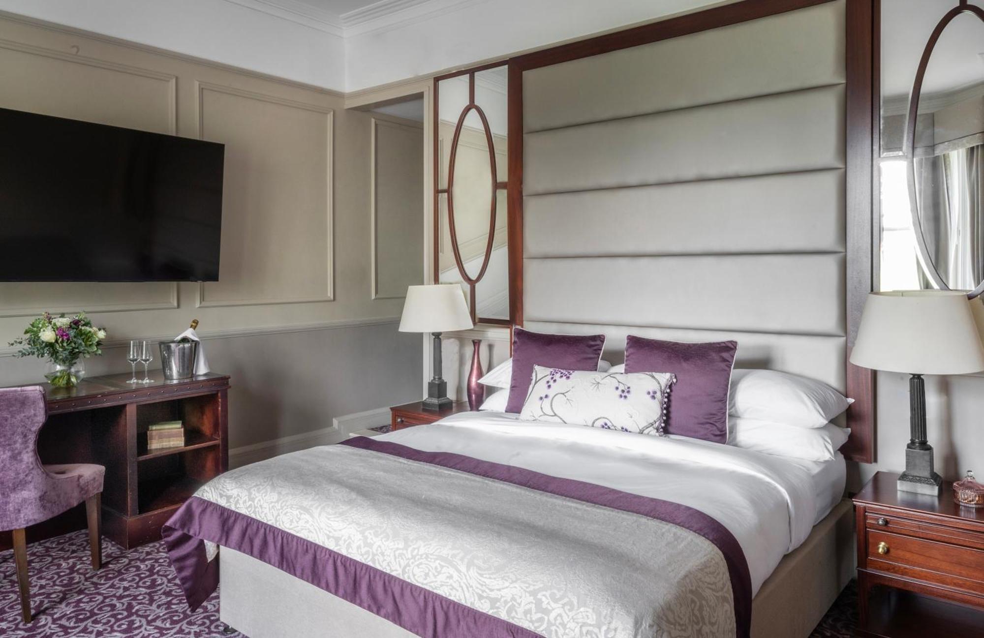 Woodlands Park Hotel Cobham  Εξωτερικό φωτογραφία